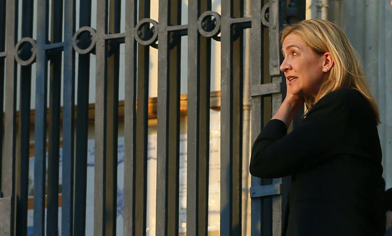 La infanta Cristina a su salida del funeral ortodoxo en la Iglesia de San Jerónimo el Real, en Madrid, por Kardam de Bulgaria, el pasado 8 de junio