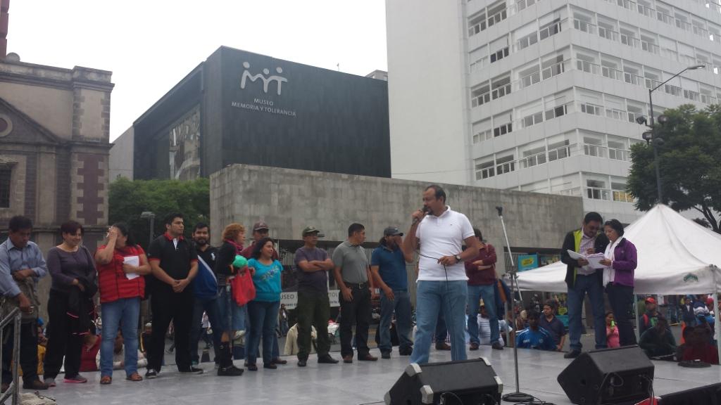 Los maestros  de la CNTE reiteraron que seguirán en pie de lucha contra la reforma educativa y la evaluación docente. 