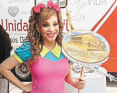 Muñequita Elizabeth sí donó.