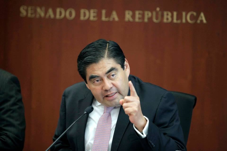 Miguel Barbosa, presidente de la Comisión Permanente.