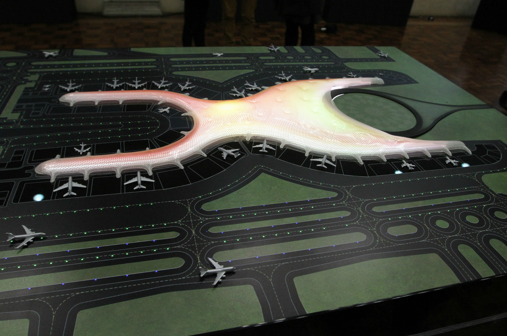 Maqueta del proyecto para el nuevo Aeropuerto de la Ciudad de México.