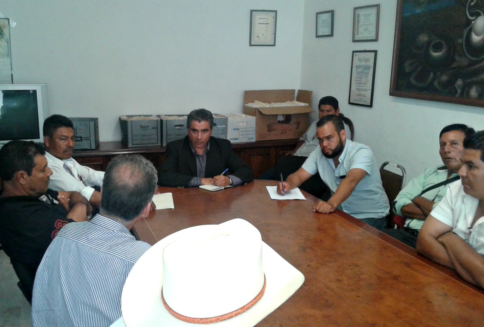 Reunión de ejidatarios con personal de Procuraduría Agraria