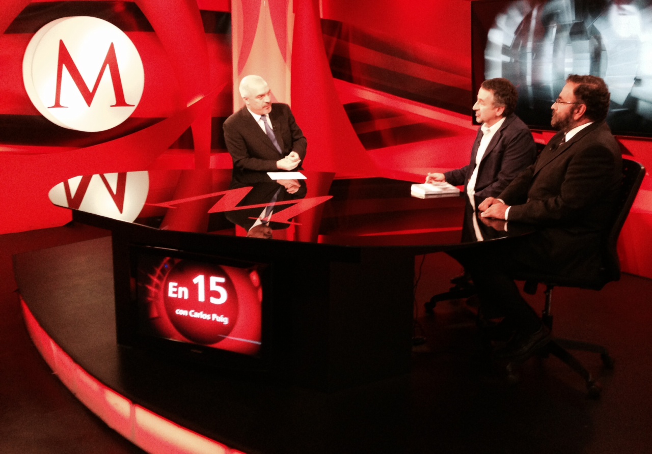 Alejandro Calvillo, director de El Poder del Consumidor, y Abelardo Ávila, investigador del Instituto Nacional de Nutrición, en entrevista con Carlos 