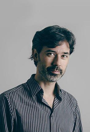 El escritor Jorge Magano, ganador del 1er Premio Indie para autores independientes.