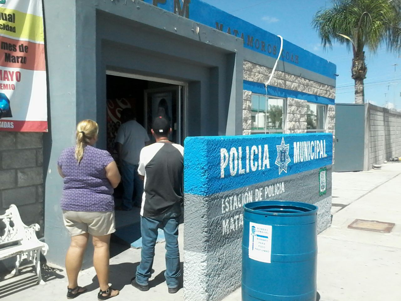 Los vecinos no saben que hacer, pues parece que en Matamoros, no hay autoridad que se imponga.