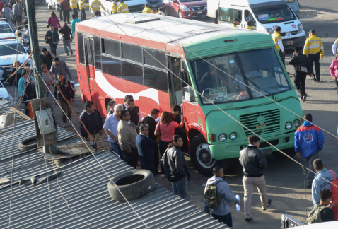 En el gobierno capitalino se analizará si tiene fundamento la petición que han hecho concesionarios para aumentar la tarifa en colectivos y taxis, lo 