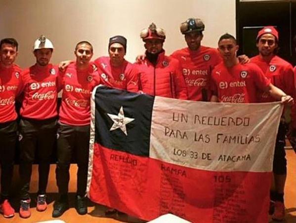 Los jugadores de Chile vieron en primicia la película "Los 33"