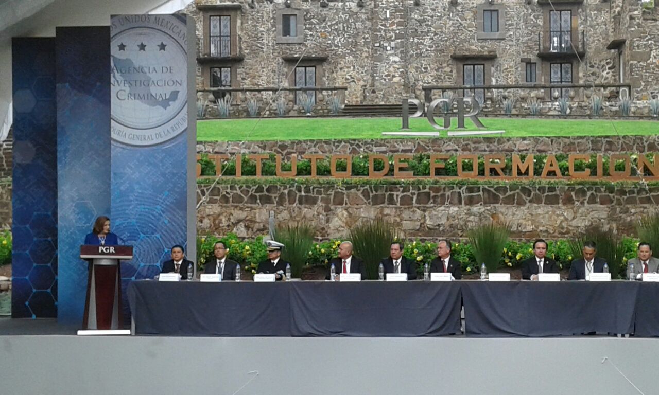 La procuradora reconoció que la dependencia a su cargo tiene enormes retos y compromisos en la materia.