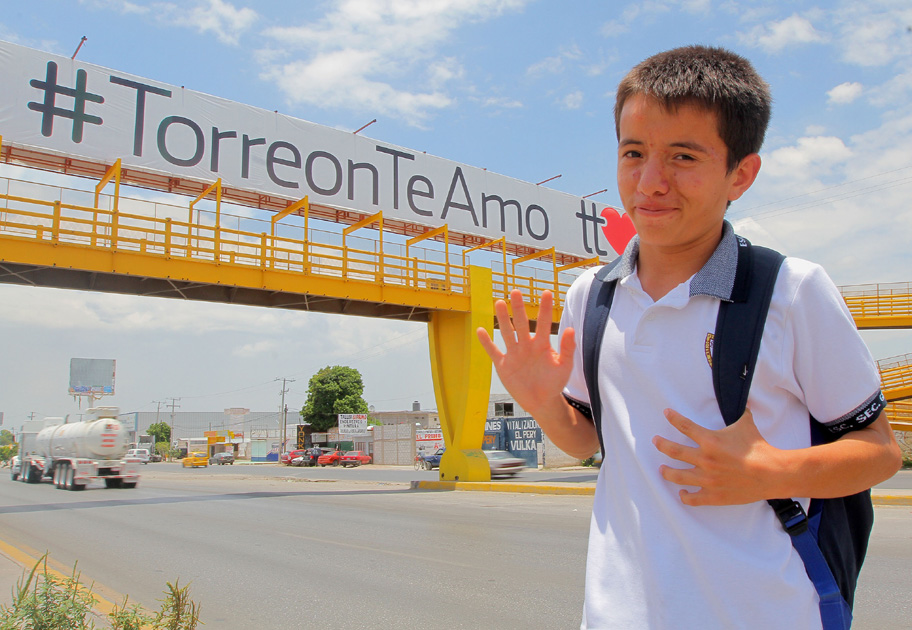 Jorge Torres Bernal consideró que en todo el país existe una separación entre la población y sus gobernantes, lo cual queda reflejado los promocionale