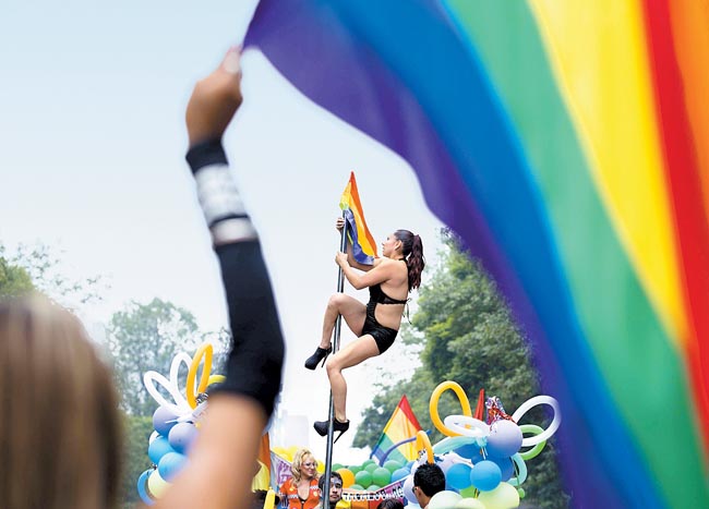 Más de 16 mil personas participaron en la 37 Marcha del Orgullo Lésbico, Gay, Bisexual, Travesti, Transexual, Transgénero e Intersexual. 