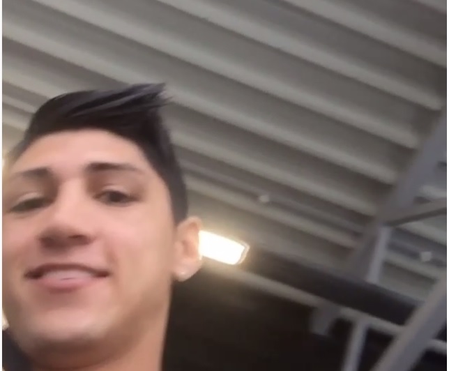 Alan Pulido iba en el avión de Aeromexico que aterrizó en Irlanda de emergencia 