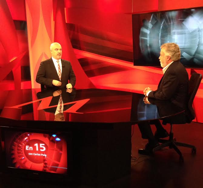 Alejandro Encinas en el programa 'En 15' con Carlos Puig. 