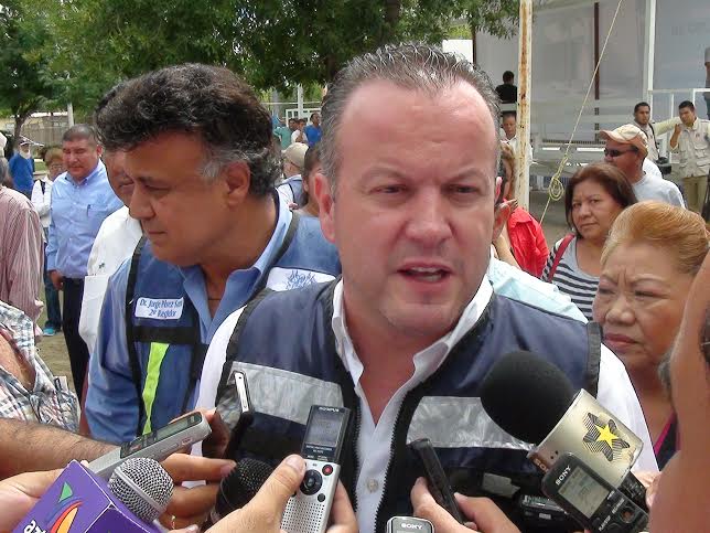 El alcalde Carlos Canturosas Villarreal.