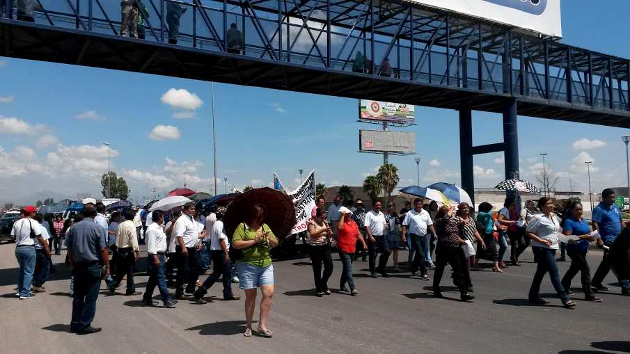 La marcha inició a las 11:40 de la mañana.