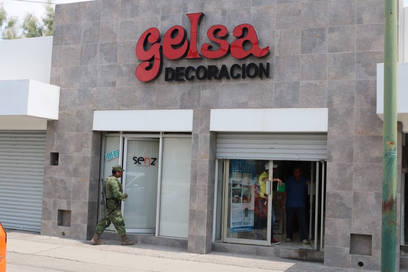 El asalto se reportó a las 12:10 del medio día.