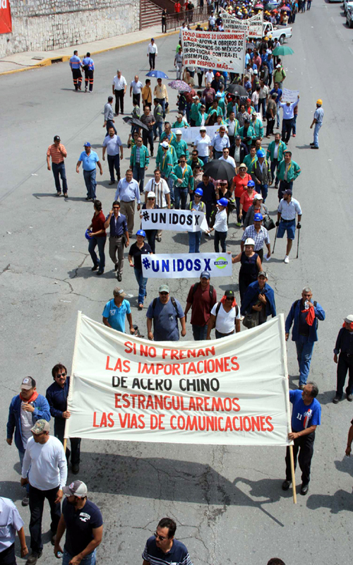 Marcha en Monclova donde participaron 25 mil personas. 