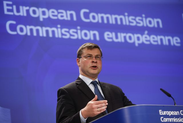El vicepresidente de la Comisión Europea (CE) para el Euro, Valdis Dombrovskis, aseguró que "la puerta sigue abierta" para continuar la negociación co