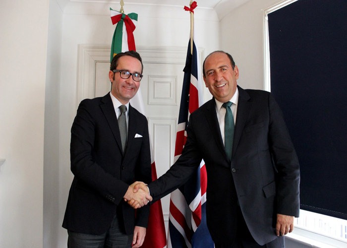 Embajador de México en Gran Bretaña, Diego Gómez Pickering con el gobernador de Coahuila. 