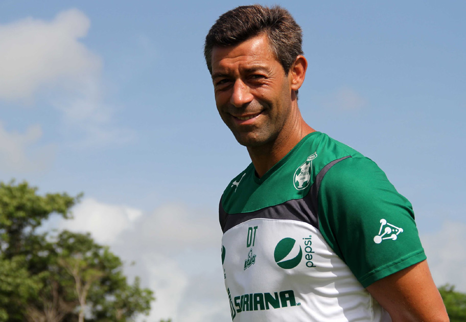  Santos Laguna continúa enfocado en trabajo de cancha bajo las indicaciones del técnico Pedro Caixinha.
