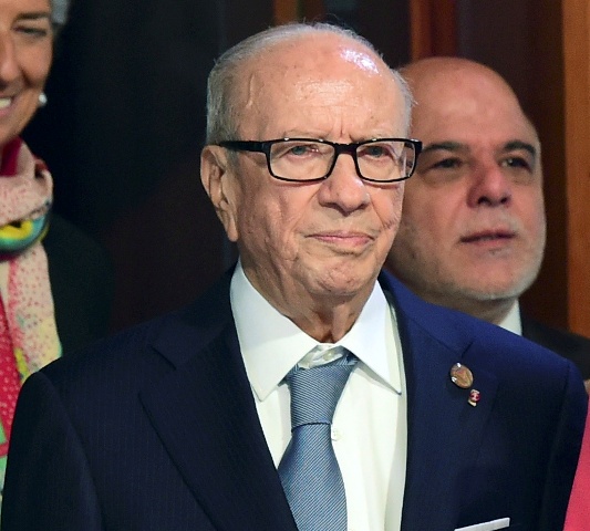 En cadena nacional por televisión el mandatario Beji Caid Essebsi reintrodujo de manera oficial medidas urgentes de seguridad en Túnez, que habían sid