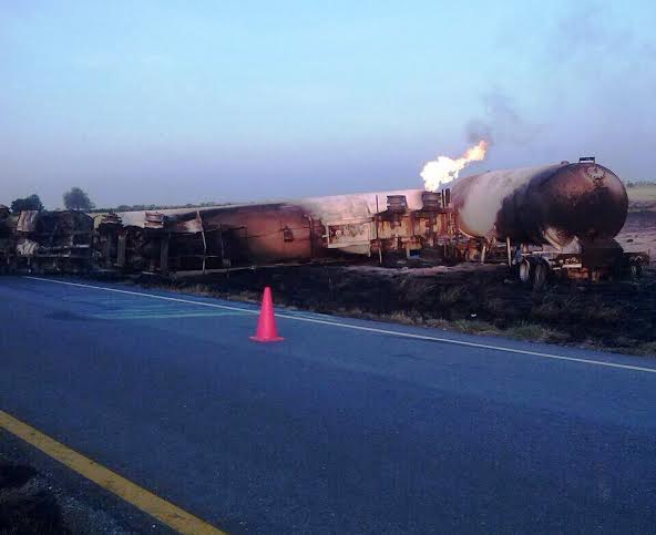 El conductor murió en el accidente.