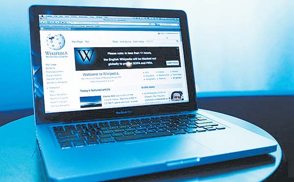 Cuenta con aproximadamente 37 millones de artículos escritos por personas de todo el mundo en 288 idiomas.
