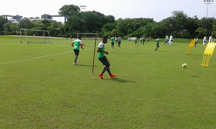 Santos Laguna sigue su pretemporada en Playa del Carmen.