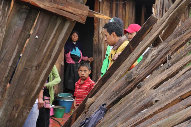 Restablecen servicios públicos en Chiapas