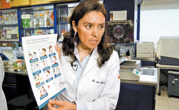 El tratamiento debe administrarse durante toda la vida; el Seguro Popular lo cubre hasta que los menores cumplen seis años.