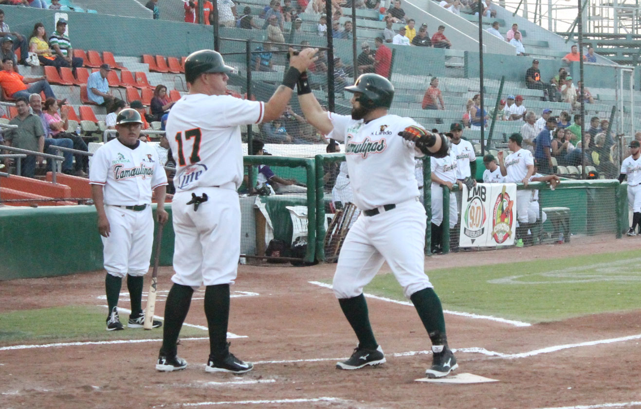 Broncos propinó a Diablos primera blanqueada de la temporada 