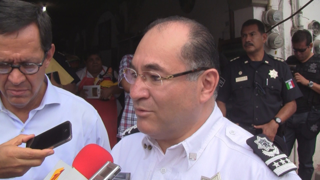 El comisionado de la PF se reunió con los familiares de las personas desaparecidas en Chilapa en mayo pasado.