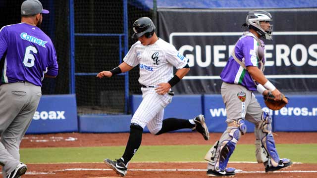 Guerreros superó a Delfines 