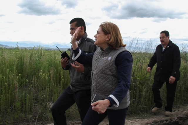 Arely Gómez, titular de la PGR, visitó la casa donde termina el túnel por el cual escapó Joaquín Guzmán Loera, 'El Chapo'.
