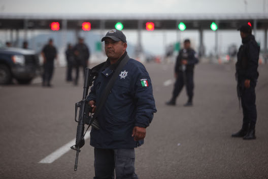 En las carreteras se aplicó un operativo especial de vigilancia. 