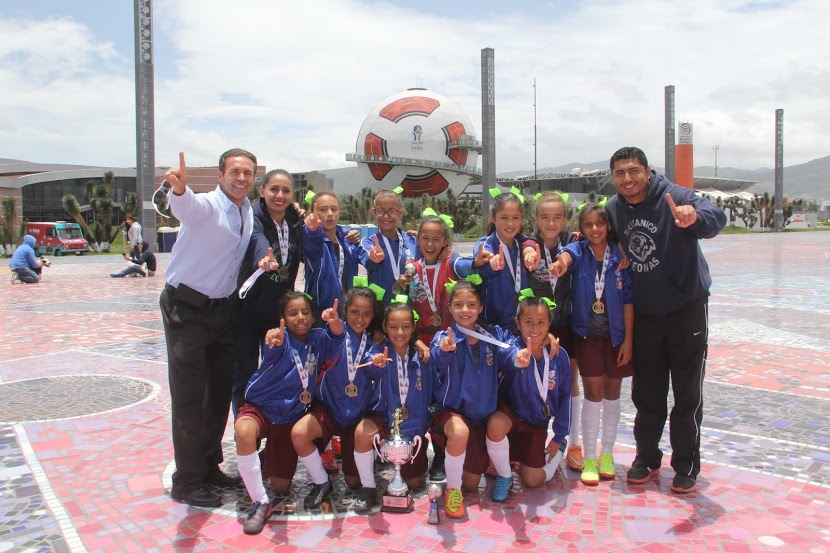 Leonas del Instituto Británico de Torreón.