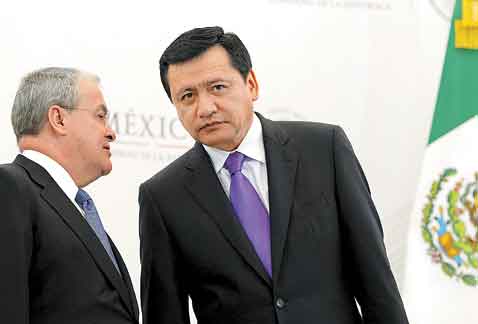 Monte Alejandro Rubido y Miguel Ángel Osorio Chong en la conferencia de prensa.