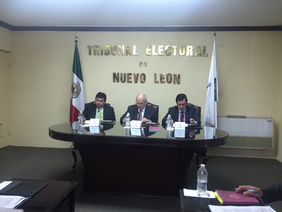 Tampoco se invalidará la elección por cuestiones de residencia del alcalde electo. 