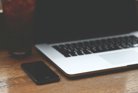 Las computadoras actuales realizan procesos autómaticos de limpieza.