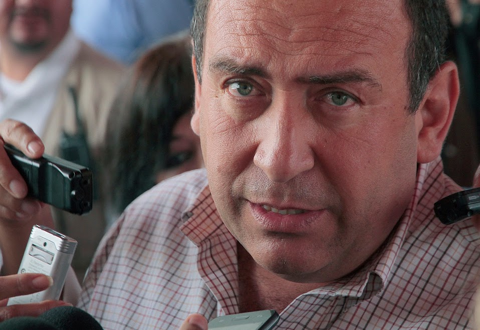 Señaló que serán alrededor de nueve mil millones de pesos los que el Ejecutivo se ahorrará.