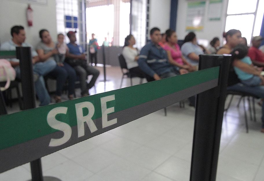Secretaría de Relaciones Exteriores (SRE) en su delegación en Torreón.