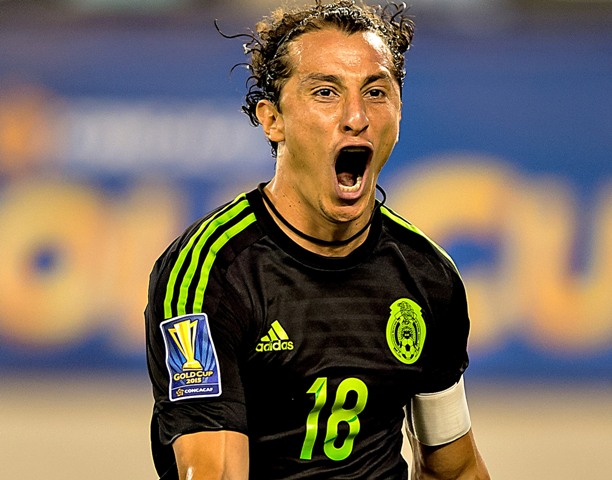 Andrés Guardado festeja el gol de la victoria en contar de Costa Rica 