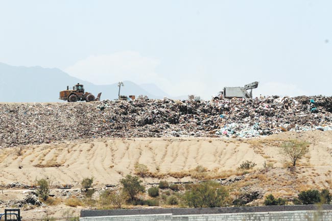 Al depósito de basura de Salinas Victoria le queda un tiempo de vida útil de aproximadamente 10 años. 