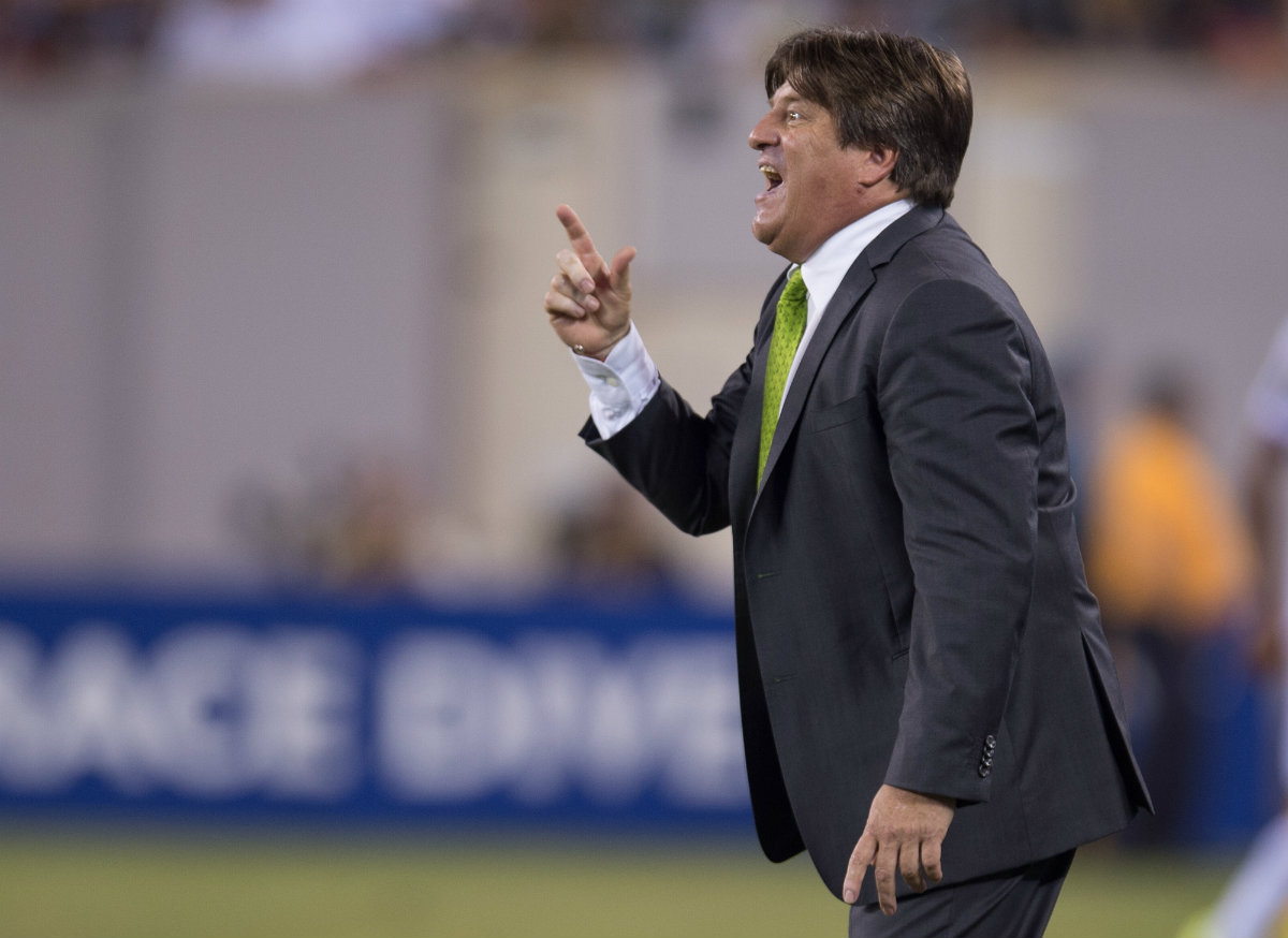Miguel Herrera en el duelo contra Costa Rica 