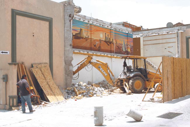 Municipio busca que el área genere más ingresos: ex gobernador. 