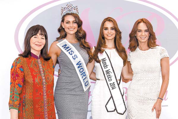 Lupita Jones recibió en México a la sudafricana Rolene Strauss, Miss Mundo 2014, y a Julia Morley, presidenta de la organización.