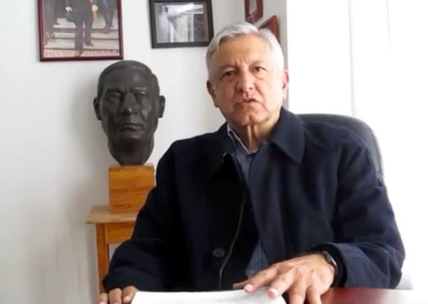 Gabino Cué claudicó, dijo López Obrador en su mensaje a la CNTE.