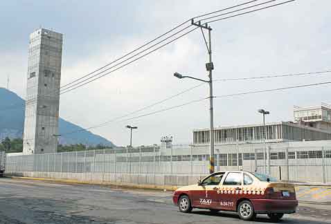 Garantizan que la información no pone en riesgo a los Centros Varoniles de Seguridad Penitenciaria.