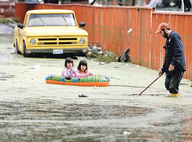 La infraestructura para evitar “ríos” en la ciudad cada que llueve es primordial sobre otros temas. 