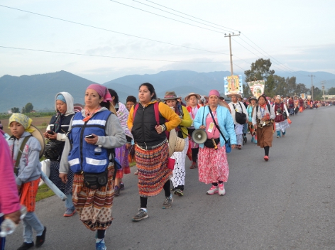 El contingente de mujeres pernoctará en diferentes puntos de la cabecera municipal del estado de Hidalgo.