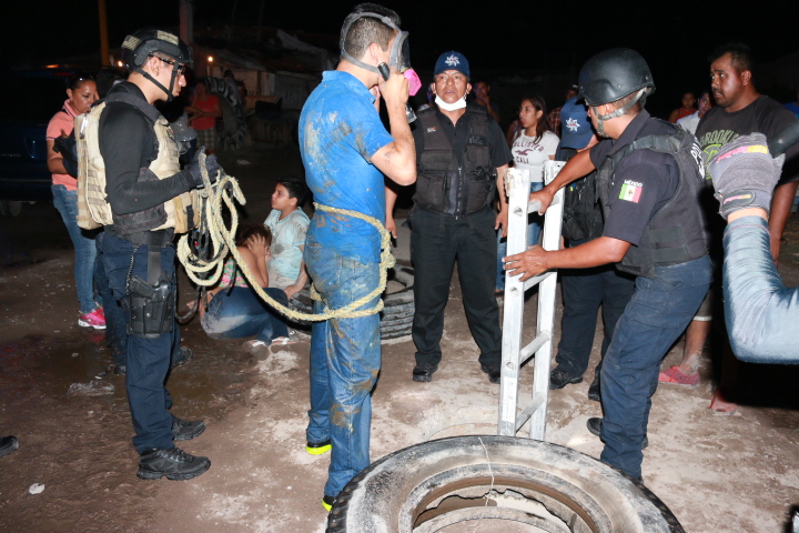 El niño de 2 años cayó accidentalmente a la alcantarilla.